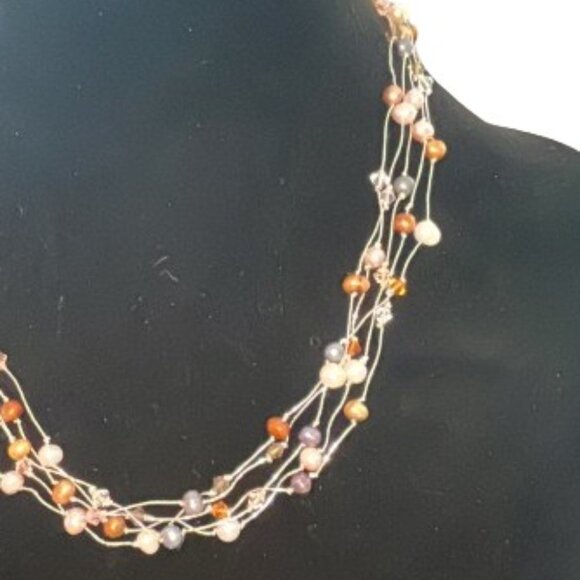 Multi Strand Pearl Illusion Collar Necklace - EUC - Picture 3 of 3
